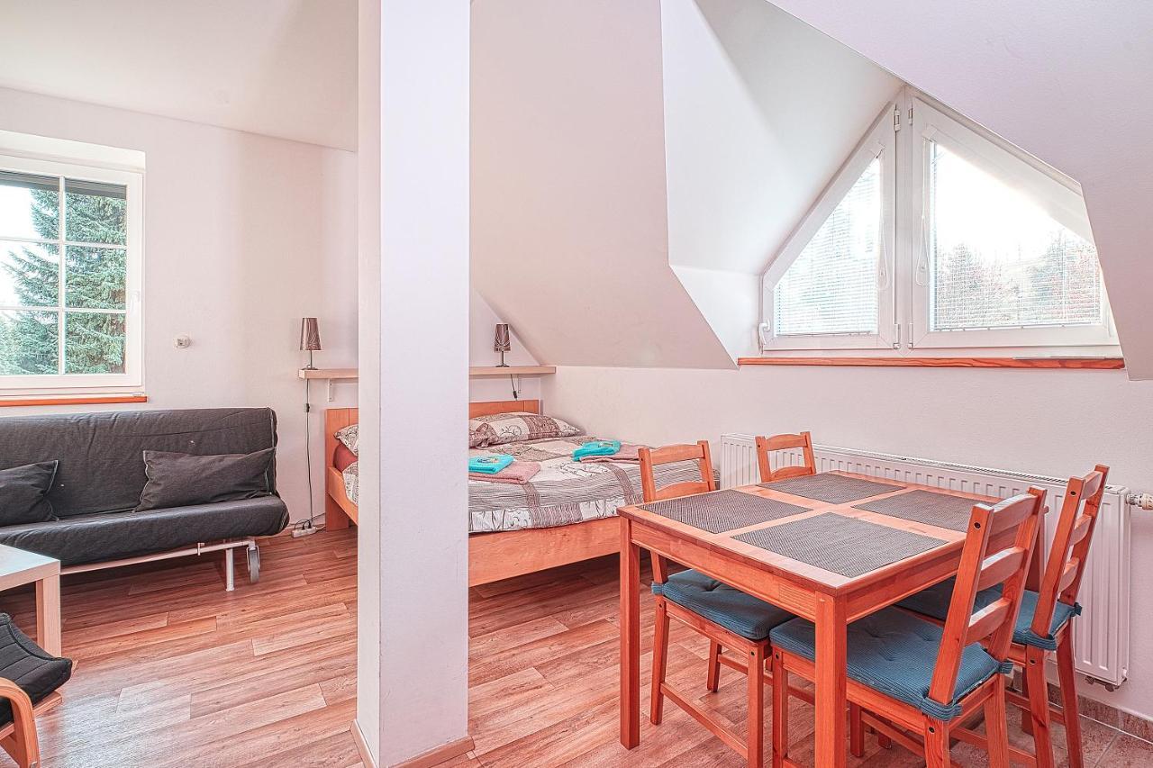 Apartments White - Hill Černý Dŭl Dış mekan fotoğraf